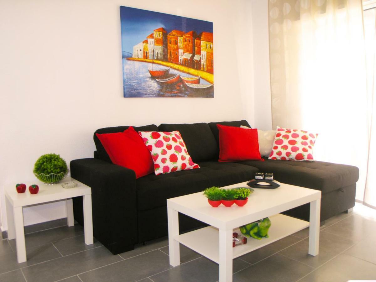 Apartment In Cristimar Complex Лос Кристианос Екстериор снимка